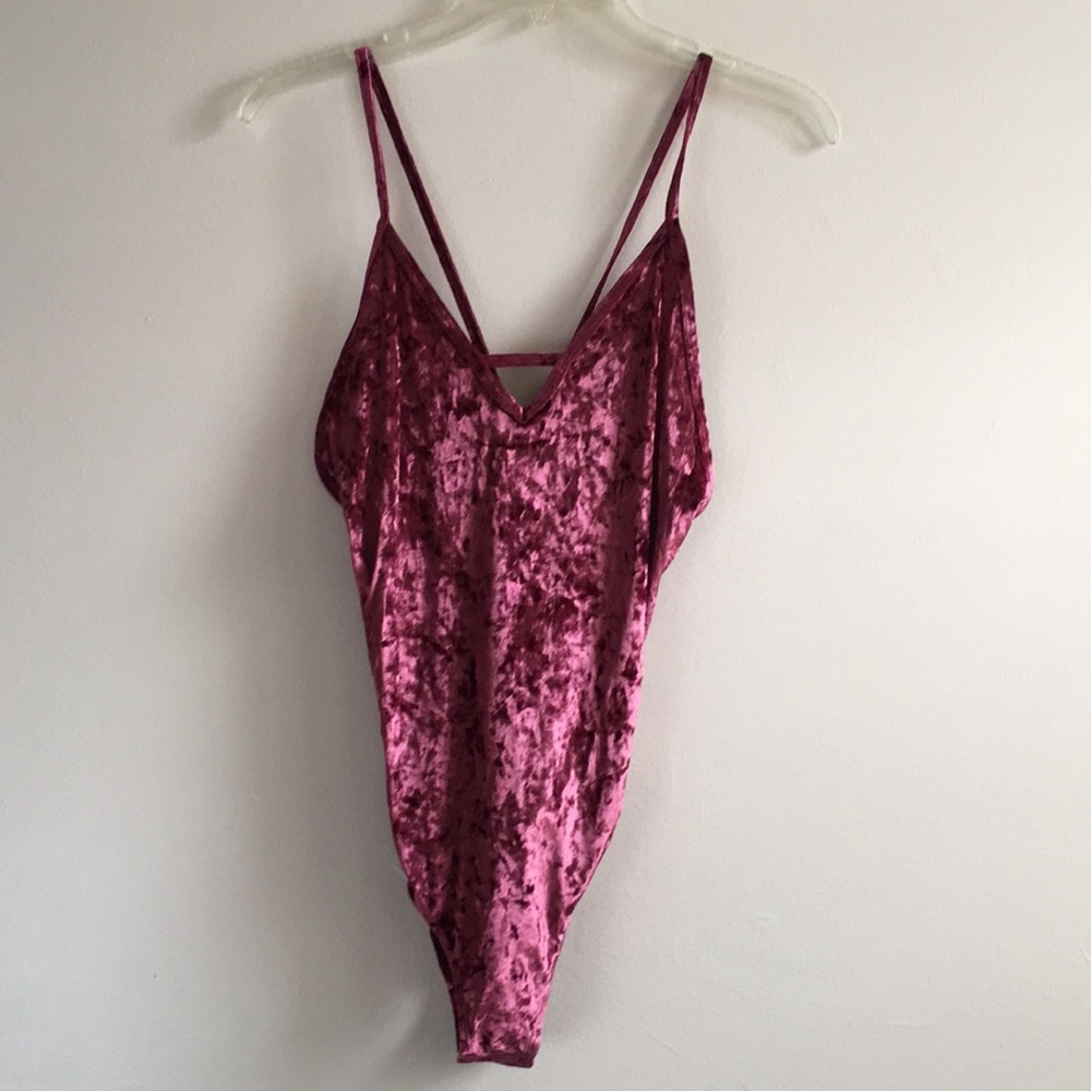 Flirtitude velvet magenta bodysuit  small